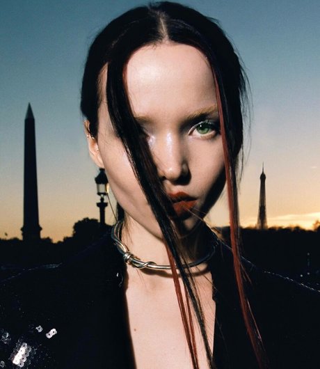 Dove Cameron art actress img