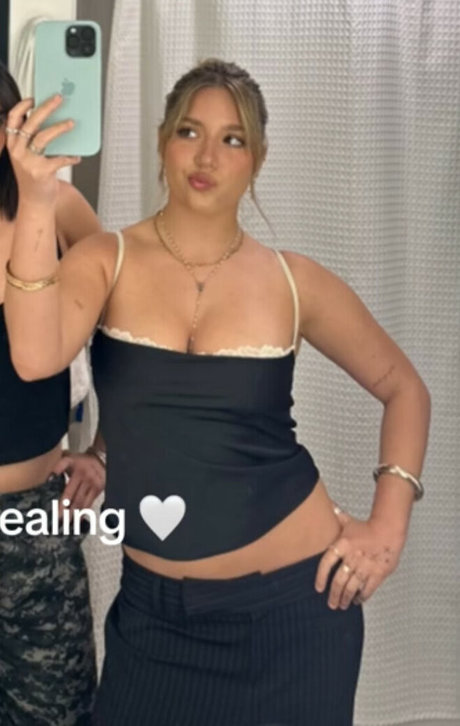 Mackenzie Ziegler pretty pornstar galleries