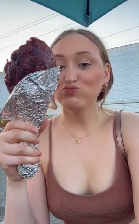 strawberrytallcakee porn star images