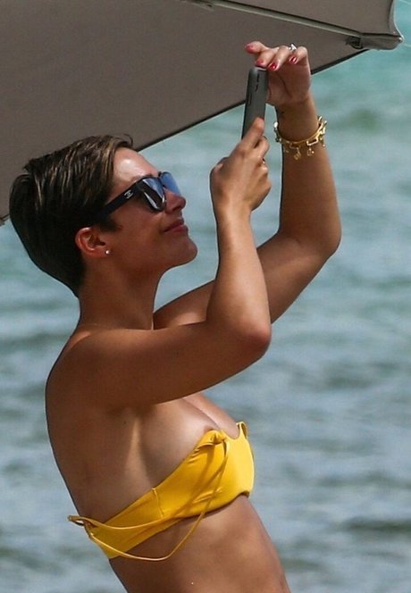 Frankie Bridge star naked gallery
