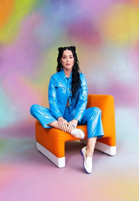 Katy Perry pretty pornstar photo