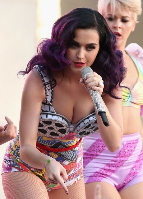 Katy Perry erotic pornstar galleries