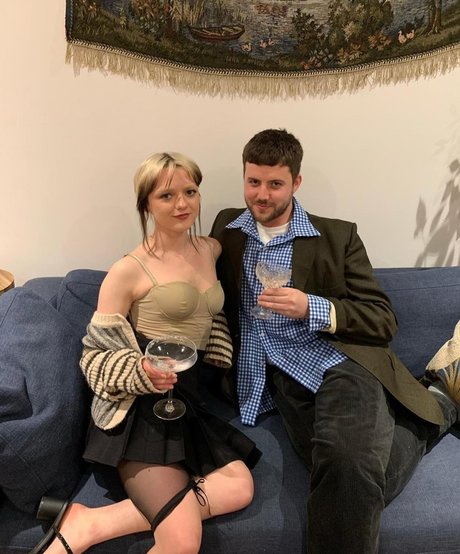 Maisie Williams pornstar beautiful picture