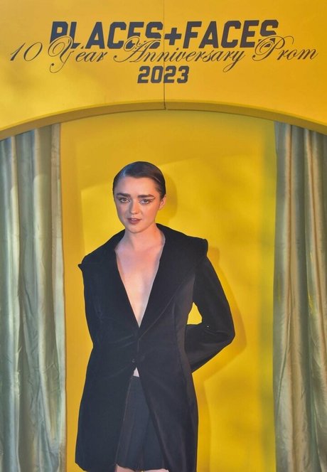 Maisie Williams perfect model pics