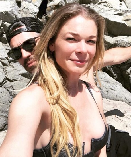 Leann Rimes star pretty gallery