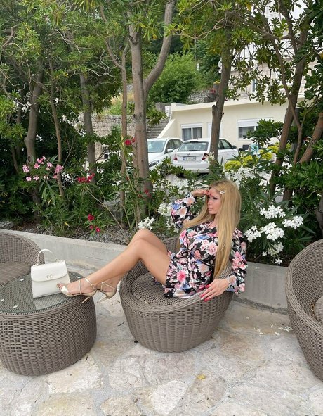 miss dawn99 pornographic model gallery