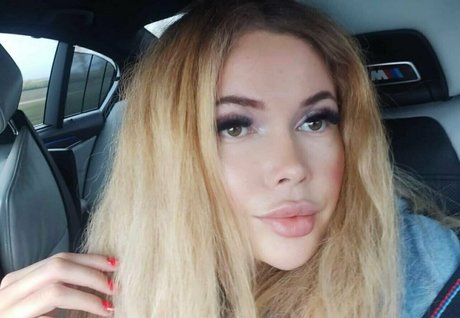 miss dawn99 star erotic picture