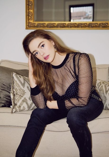 Danielle Rusell model pictures