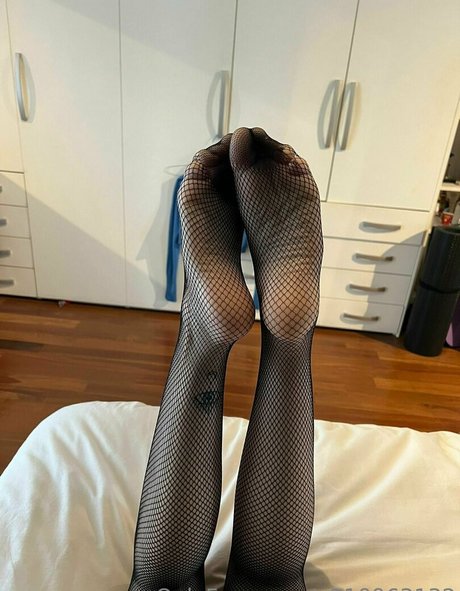 flora99f pretty actress photo