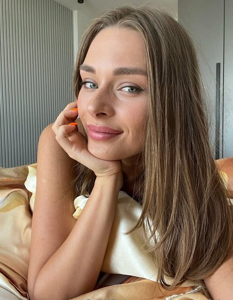 emma fairy erotic model gallery