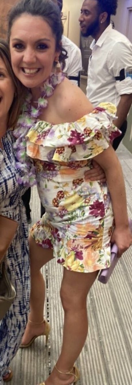 Laura Tobin nude model photo