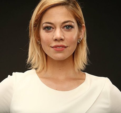 Analeigh Tipton hd actress images