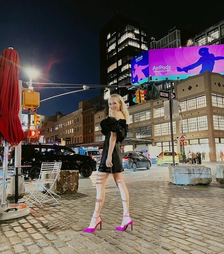 Candice King perfect actress photo