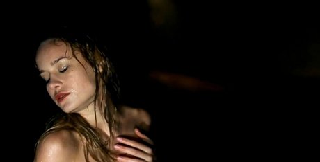 Brie Larson art actress picture