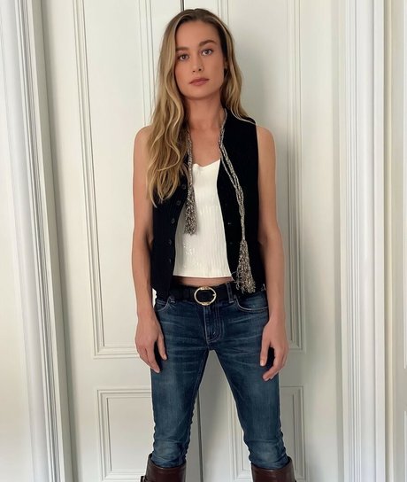 Brie Larson pornstar nice img