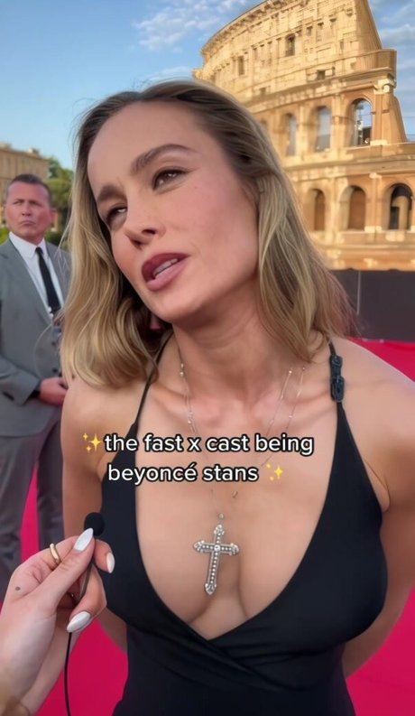 Brie Larson hot pornstar gallery