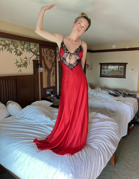 Brie Larson adult star galleries