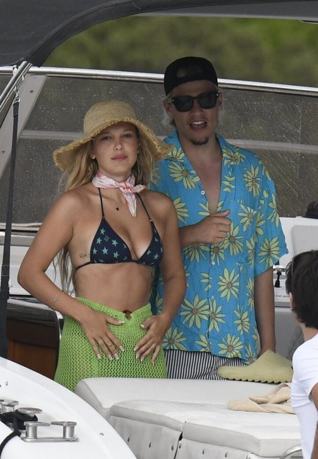 nude pregnant onlyfans exclusive images