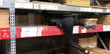 Shelley Hennig star high quality photos