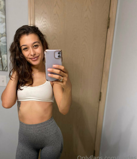 diydes model exclusive pictures