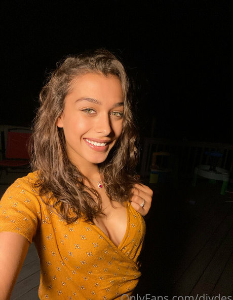 diydes hot star archive