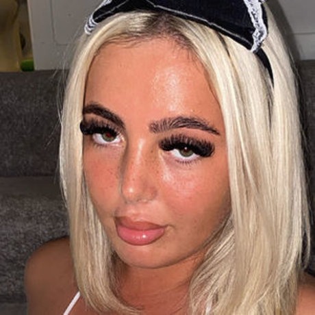 Cdaxxxxx model sexy photos