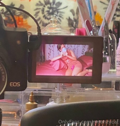 Moonzycat beautiful actress pic