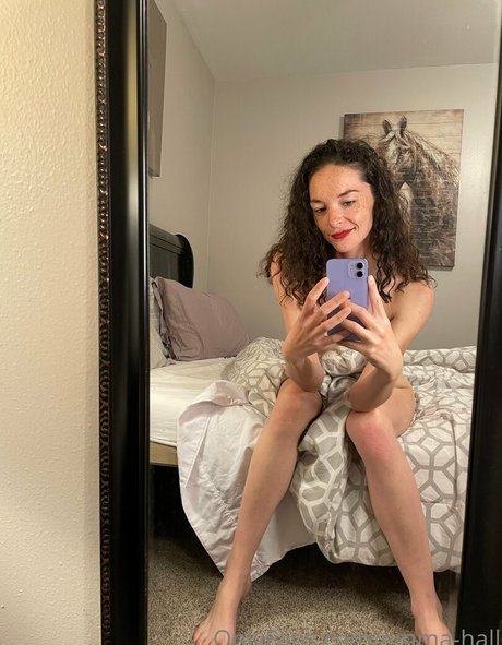 Emma Hall model pornographic img