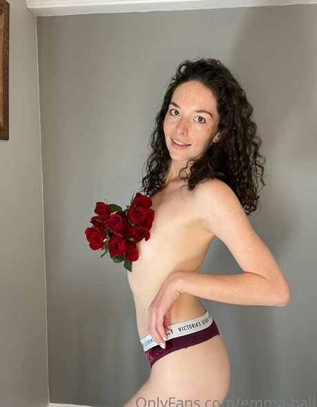 asian blonde onlyfans naked image