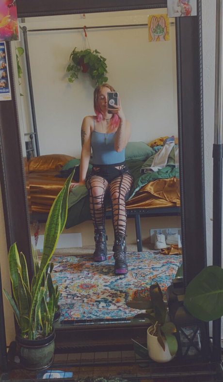 lavenderalien xxx pornstar pics