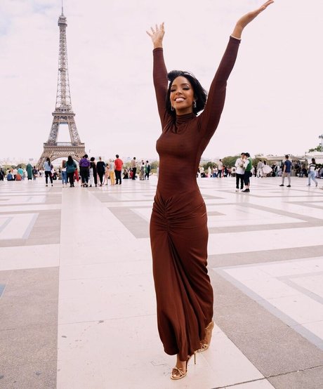 Kelly Rowland art pornstar img