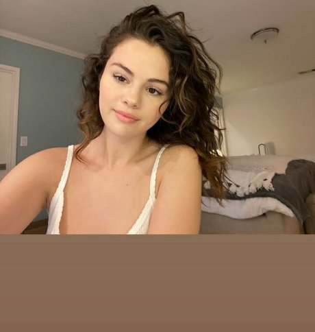 petite girls onlyfans nice pictures