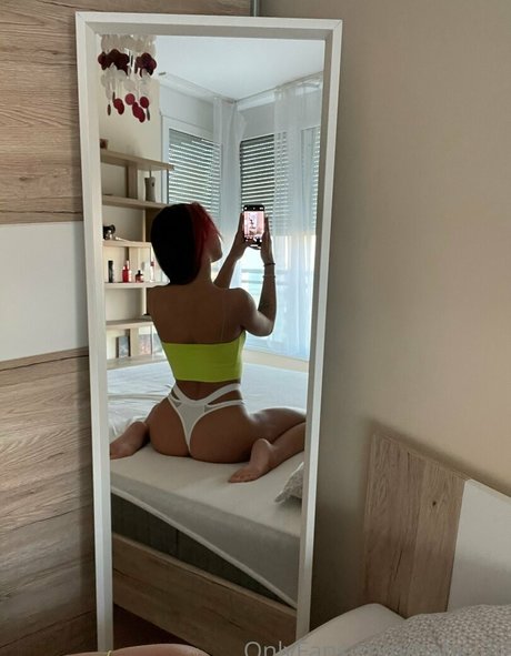 emmaleah 20 star top image