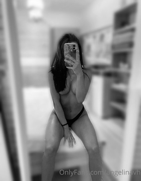 emmaleah 20 erotic star picture