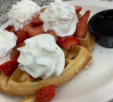 realbrandon818 model nice galleries