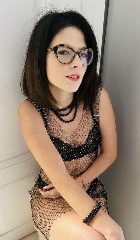 Sara Bell pornstar nice gallery