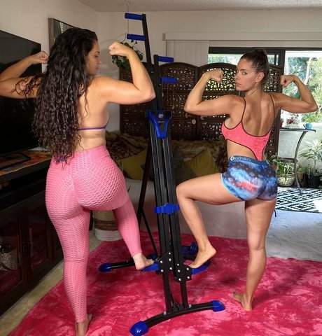 skylarrene star top images