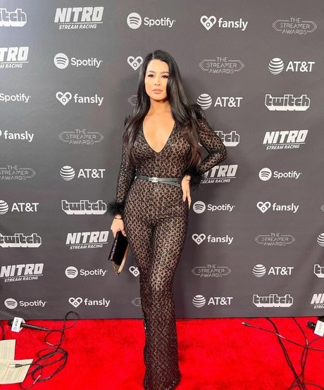 shemale outdoor onlyfans free sex image