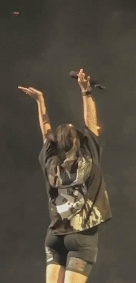 Billie Eilish best model photo