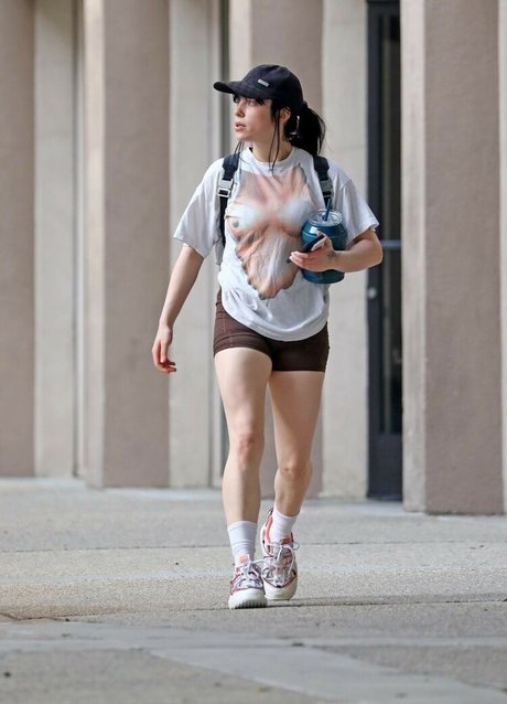 Billie Eilish star perfect picture