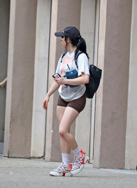 Billie Eilish hd model pics