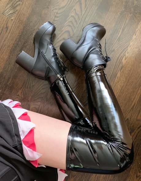 Hiso Neko erotic actress pic