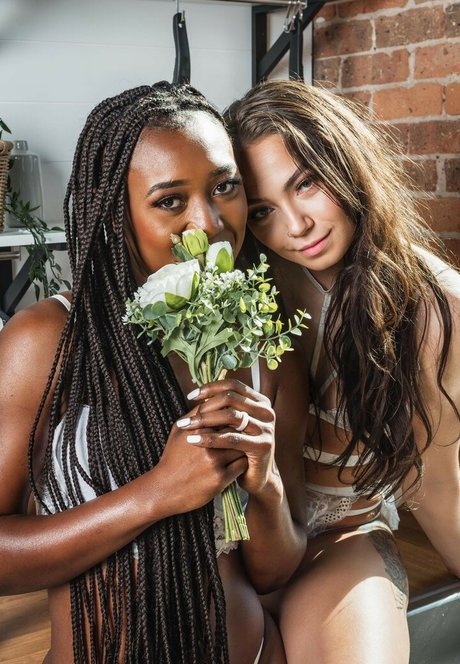 female popular onlyfans nice picture