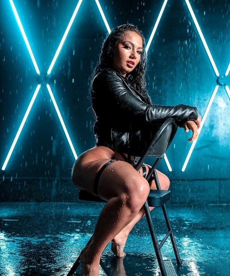 Skye Dolecki naked pornstar images