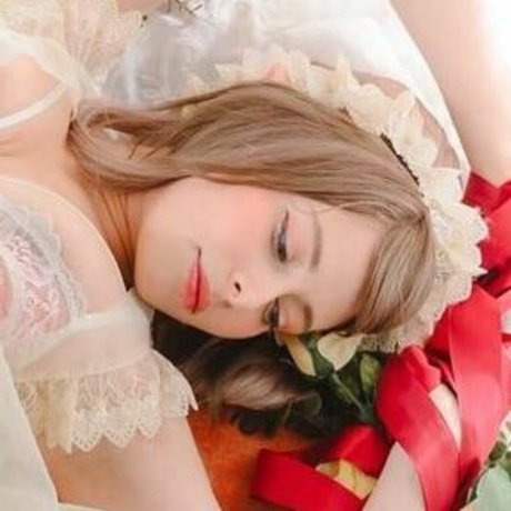 Yuriko Tiger star hot pictures