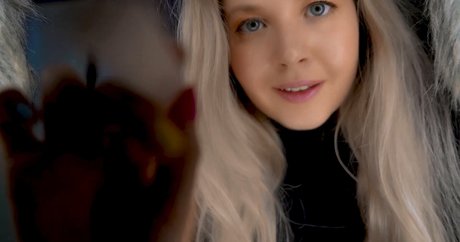 Valeriya ASMR erotic model pic