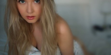 Valeriya ASMR model nudes image