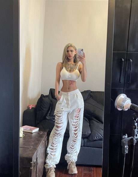 double blowjob onlyfans beautiful naked picture