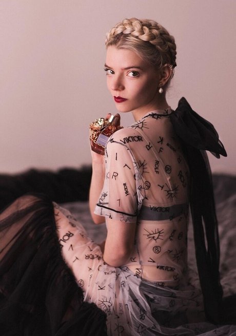 extreme onlyfans pornographic image