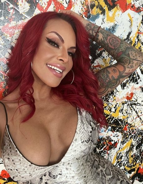 TS Foxxy pornstar hd img